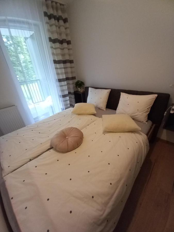 Apartament Prestige Oswiecim Bagian luar foto