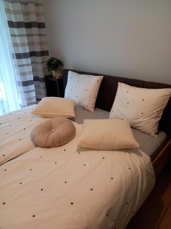 Apartament Prestige Oswiecim Bagian luar foto
