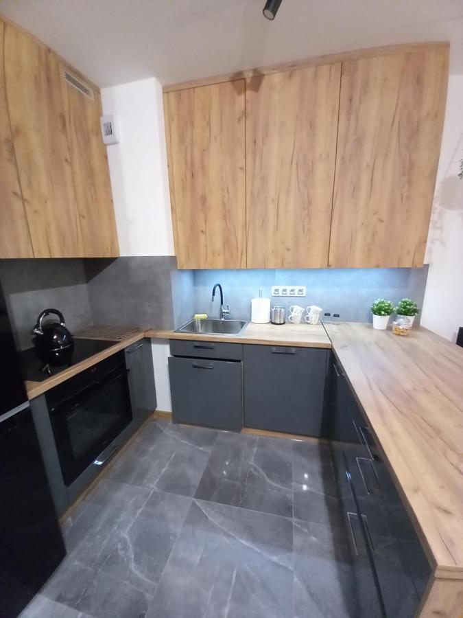 Apartament Prestige Oswiecim Bagian luar foto