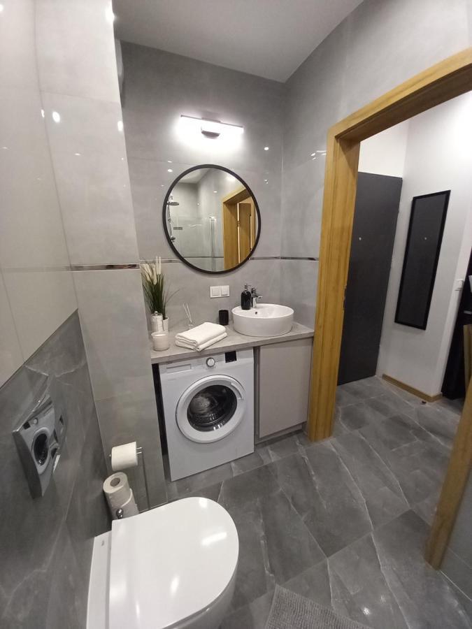 Apartament Prestige Oswiecim Bagian luar foto