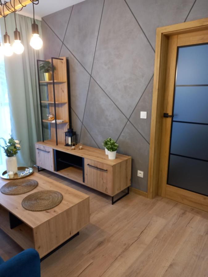 Apartament Prestige Oswiecim Bagian luar foto